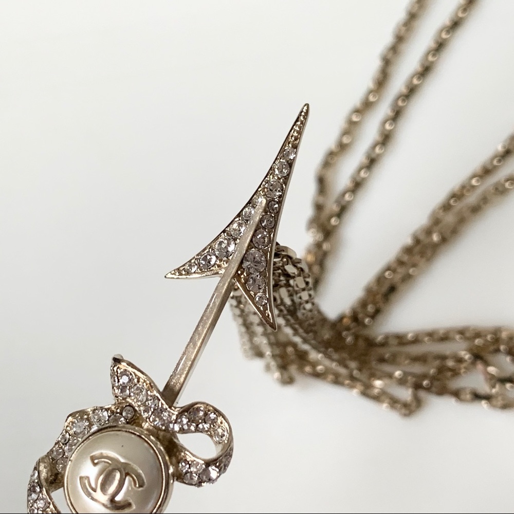 Chanel arrow long necklace - Picture 12 of 16